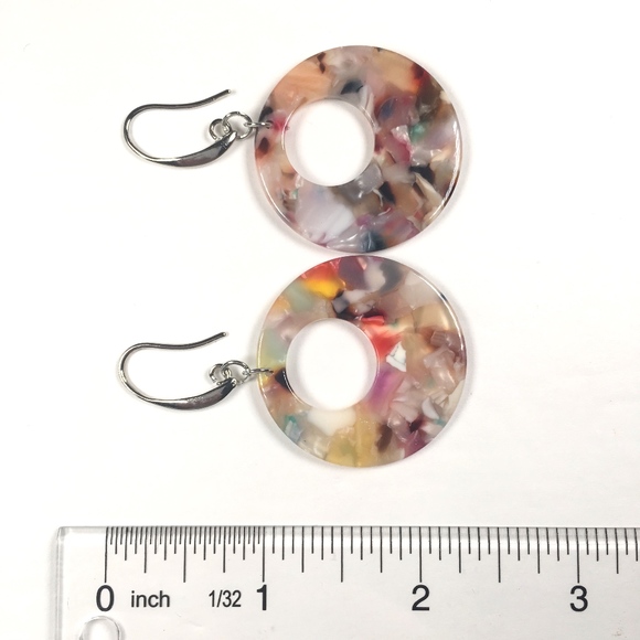 Tortoise Shell Dangle Earring - Picture 2 of 4